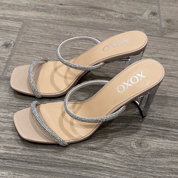 XOXO Shoes Brand New Xoxo Sparkly Heels Poshmark